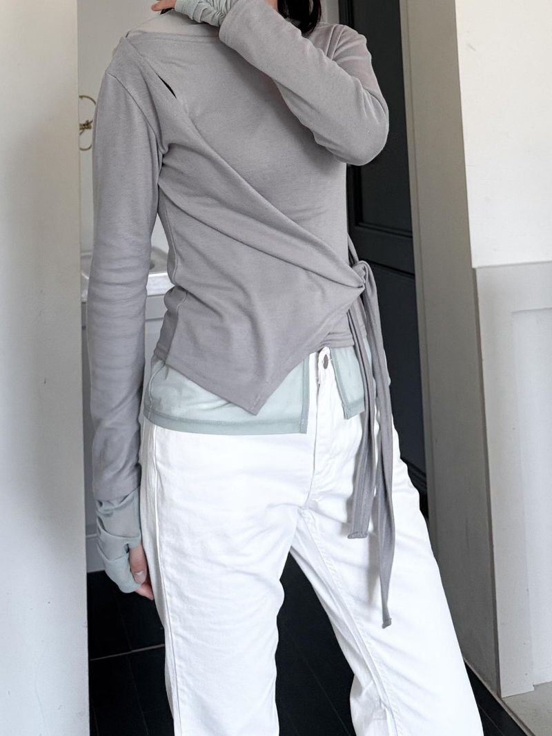  SHOULDER-HOLE WRAP TOP