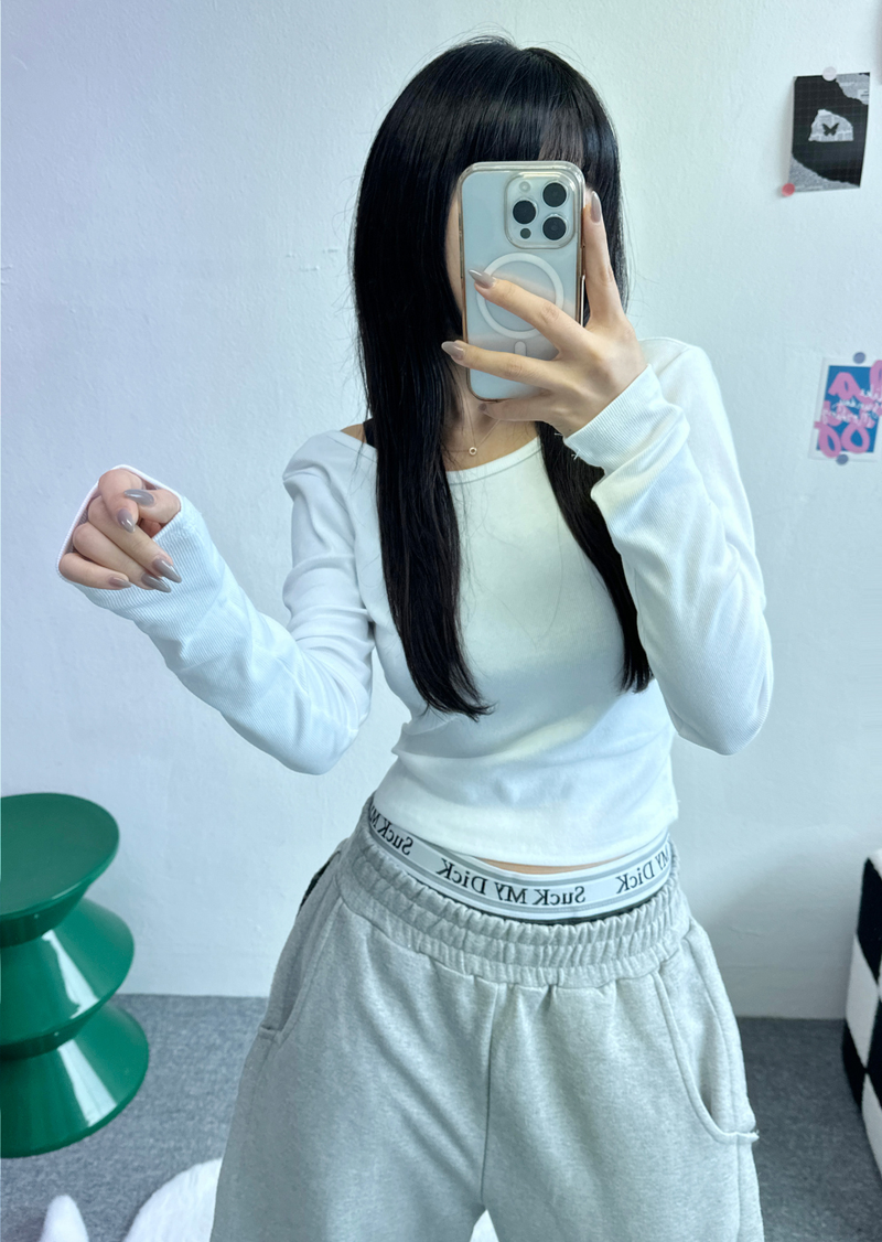 OPEN BACKLESS SEMI-CROP LONG SLEEVE T💙🤍🖤 - 3 COLORS