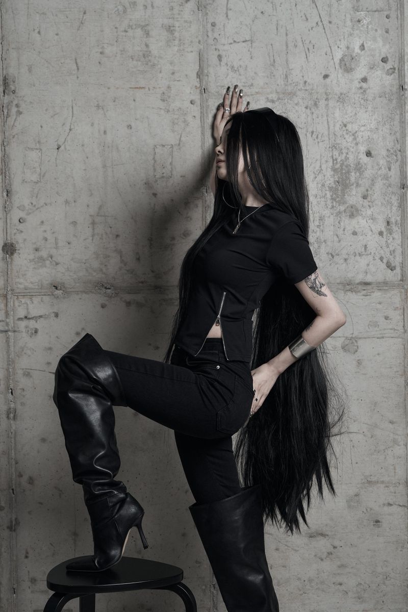[label] sculptural Jersey zipper top BLACK