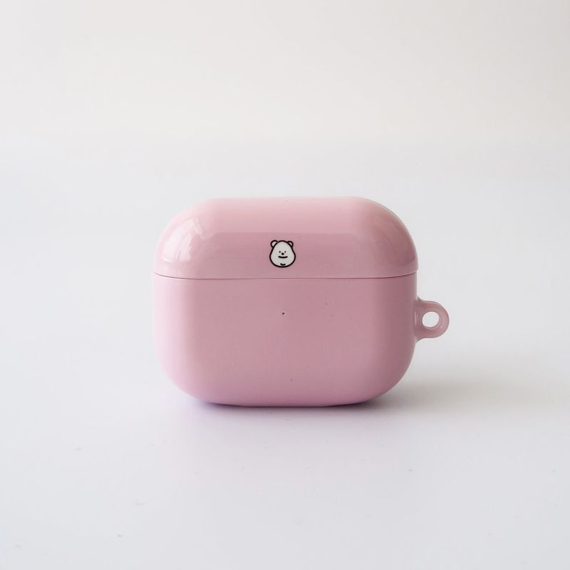 TUTEOGI（トゥトギ）の「hard airpods case 'strawberry flavored milk'（Smartphone Accessories）」