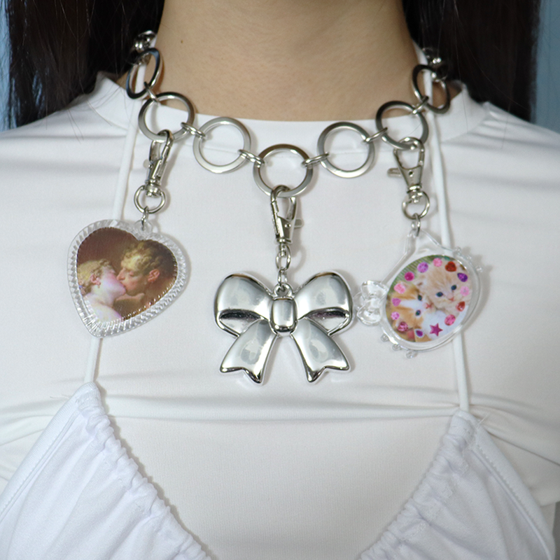 Frame ribbon necklace 
