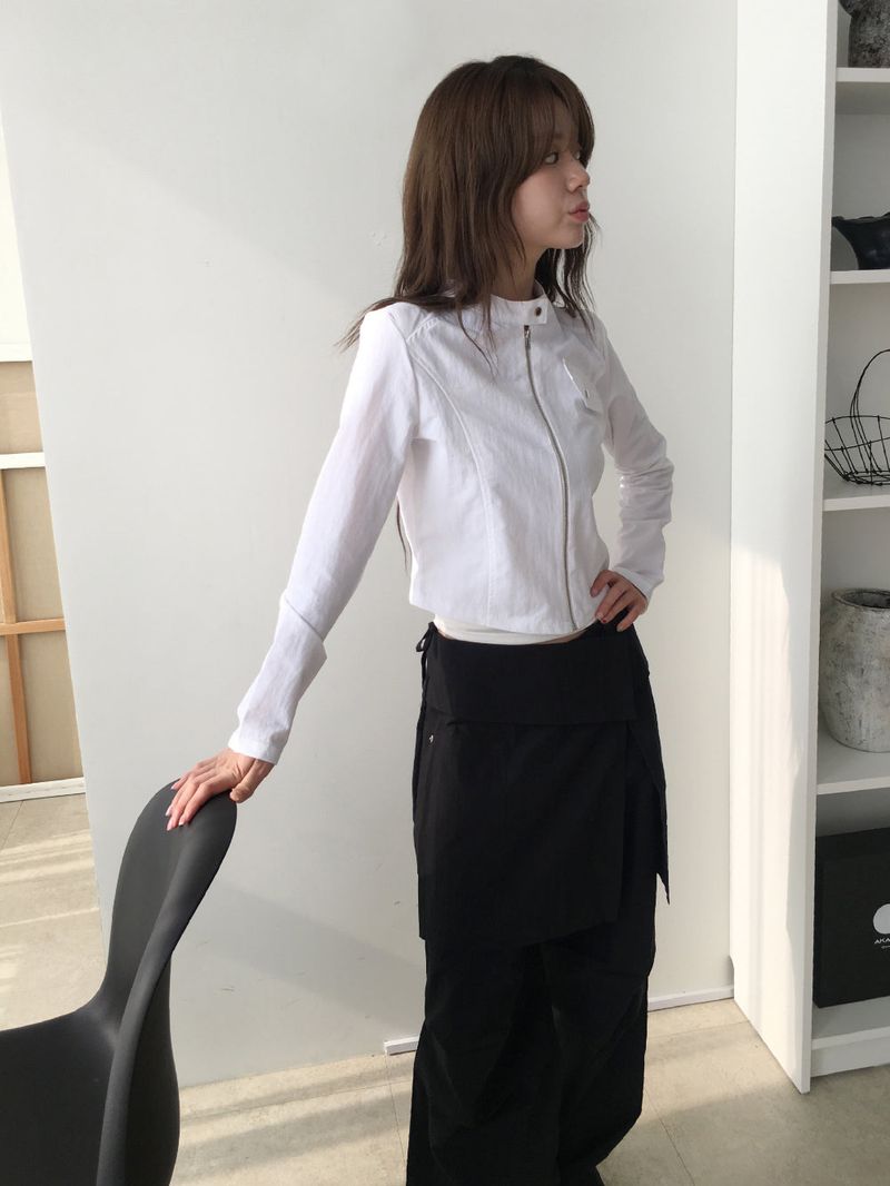 High-neck snap short jacket