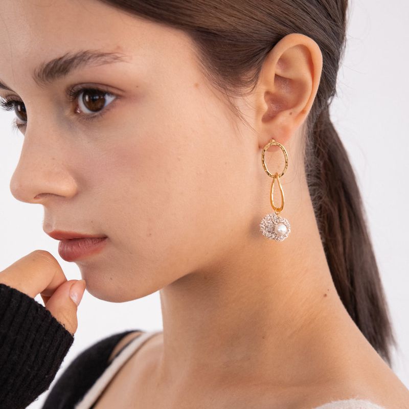Oval link knit pendant drop earring