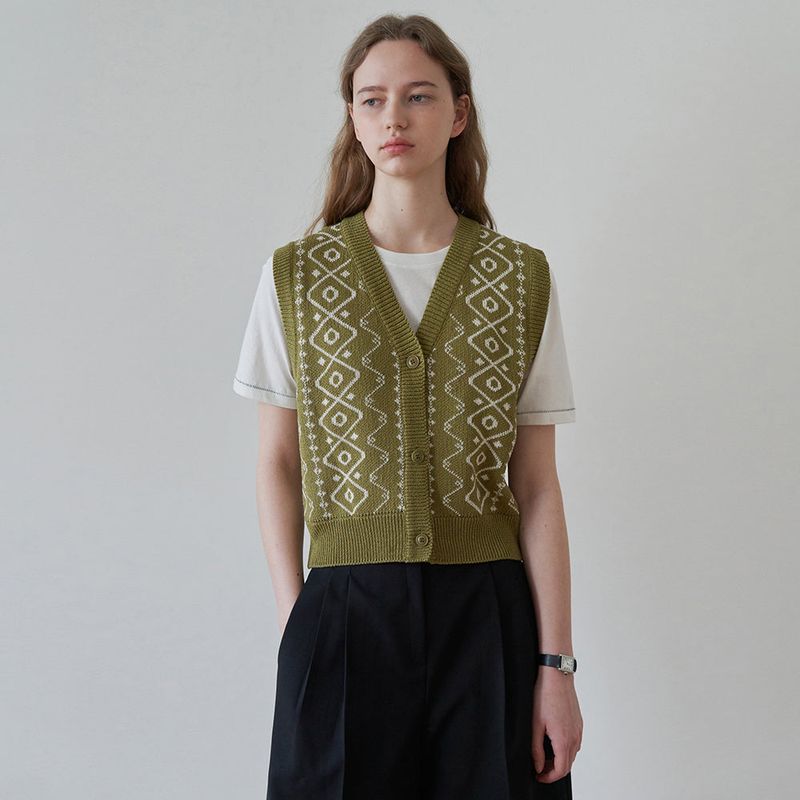 Draw jacquard vest