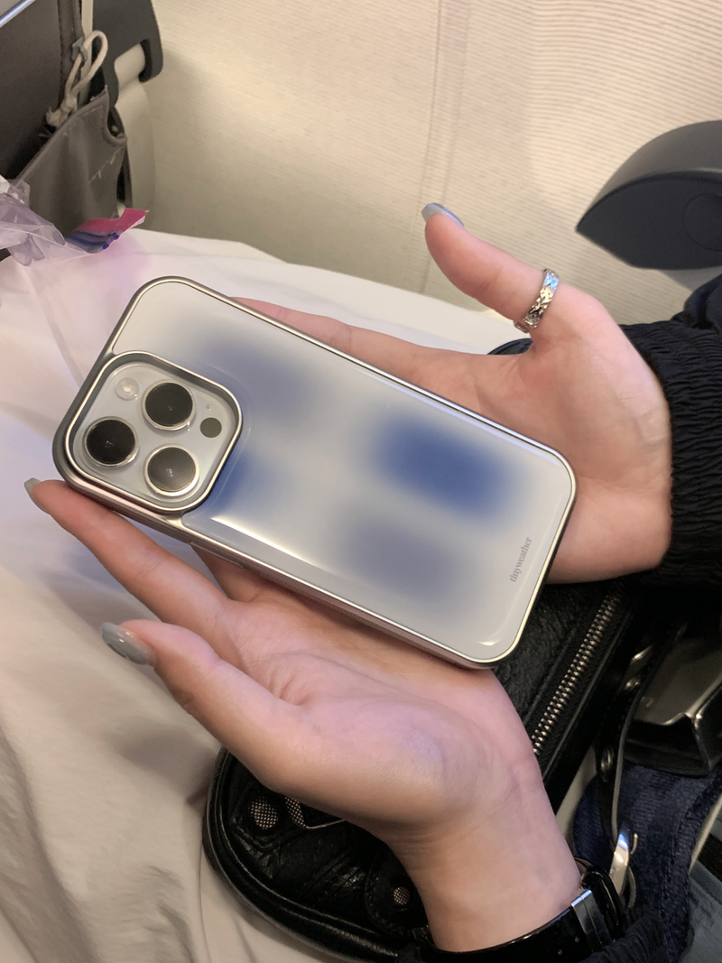 tiny weather（タイニーウェザー）の「season epoxy silver case-winter（Smartphone Accessories）」