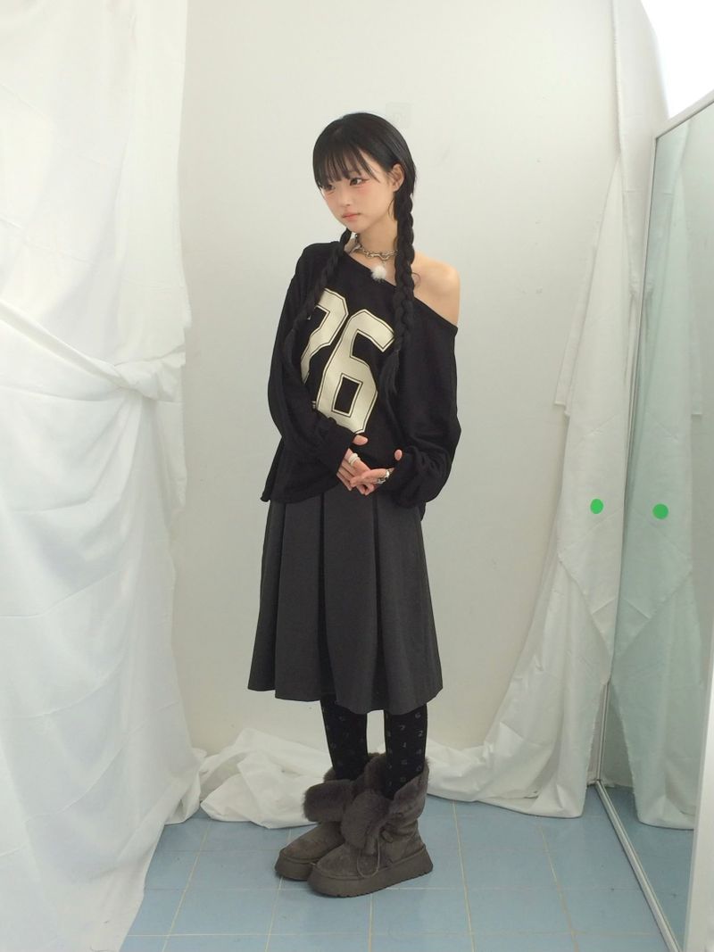 Numbering loose sweatshirt