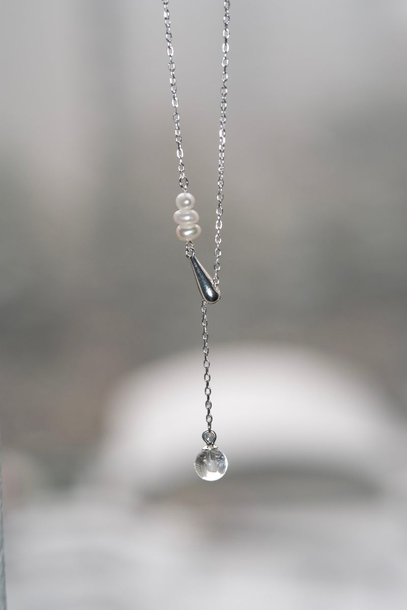 DEWKISSED PEARL NECKLACE