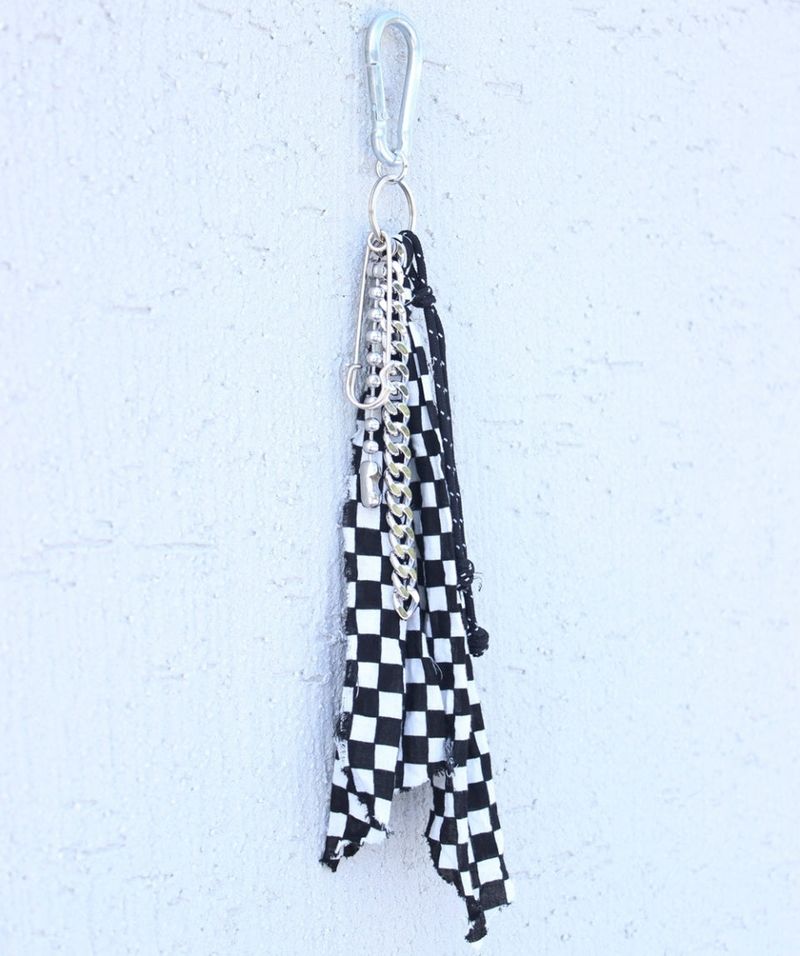 checkerboard chain keyring