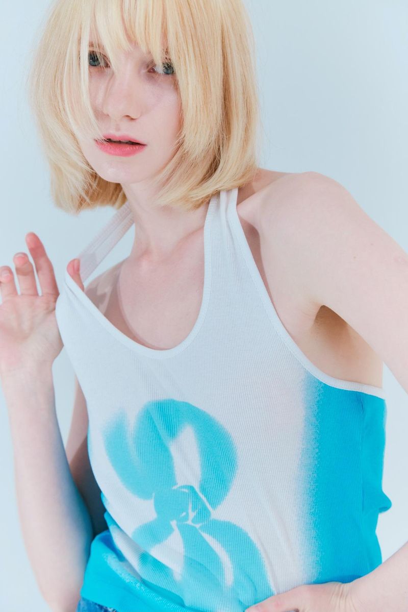 Halter printing top_white sky