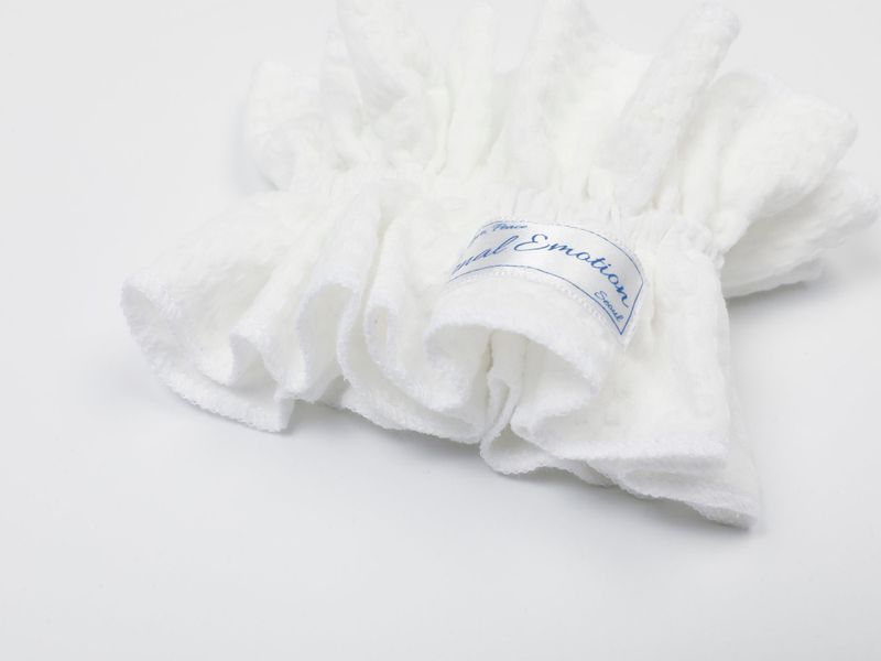 VINTAGE CHECK FRILL HAIR SCRUNCH (WHITE)