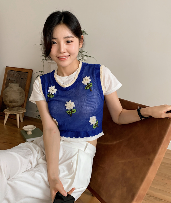 SHOPPERLAND（ショッパーランド）の「フラワー刺繍ニットベスト (2color)（トップス）」