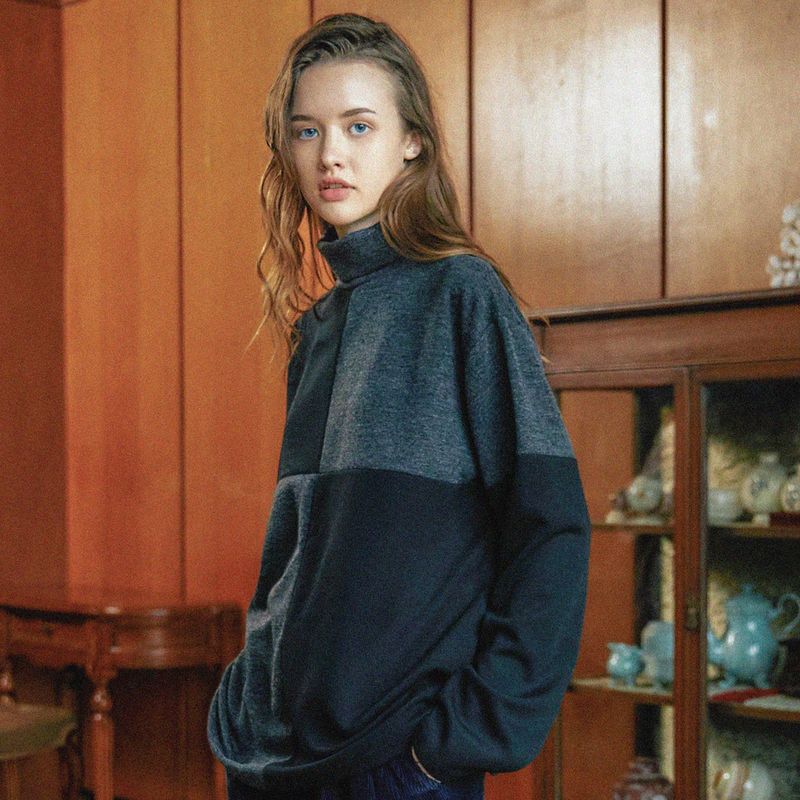 Checkerboard turtleneck t-shirt