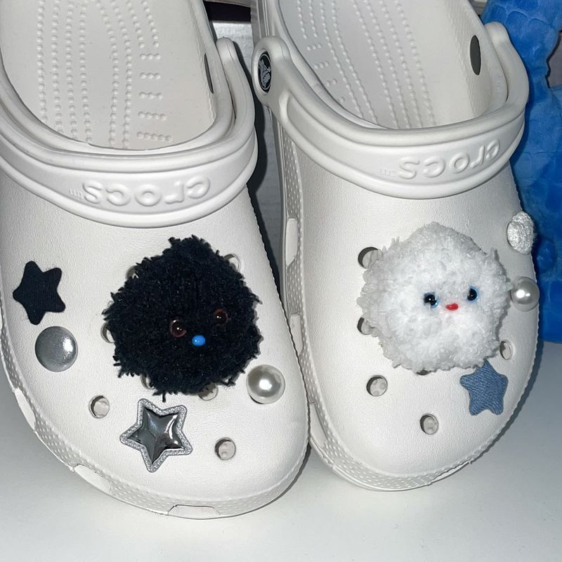 [made]fluffy monster shoes charm set 