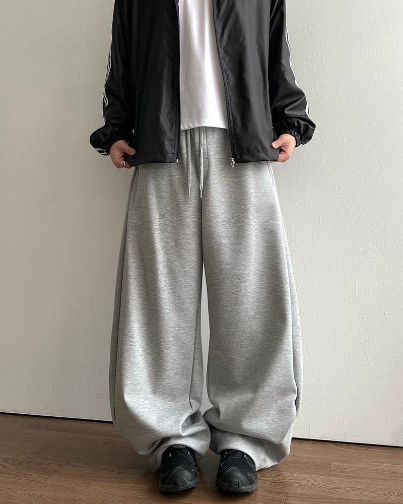 Tension Curved Sweatpants