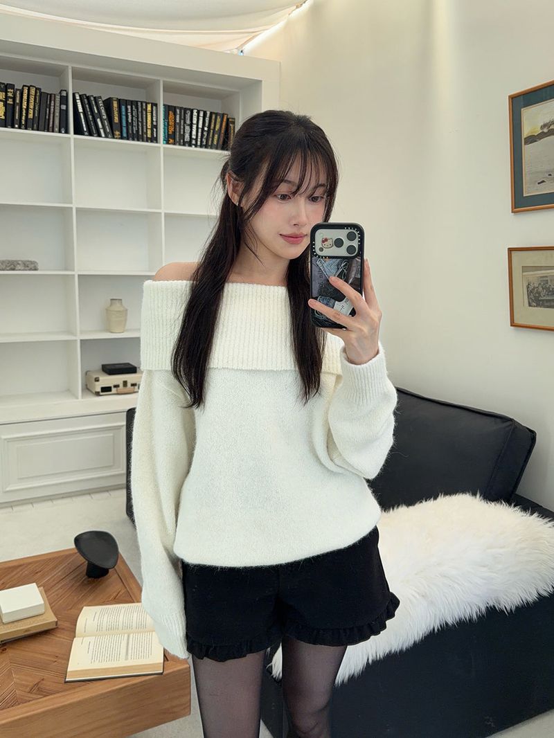 [MADE] Endelin Wool Off-Shoulder Knit