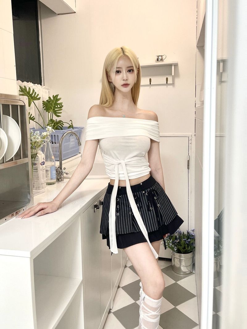 1266. Stripe layered ribbon pleats mini sk
