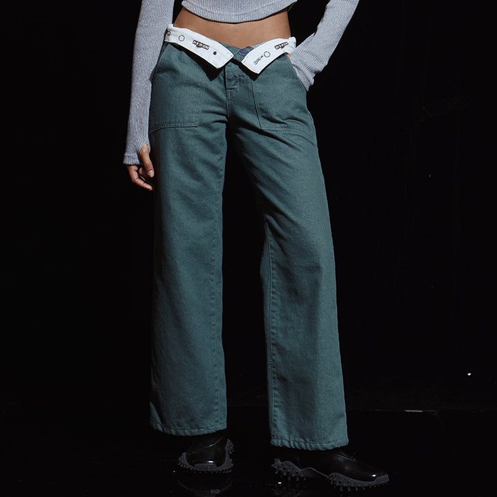 DILETTANTISME（ディレッタンティズム）の「TURN UP LOGO BELT LOW RISE PANTS (GR)（Pants）」