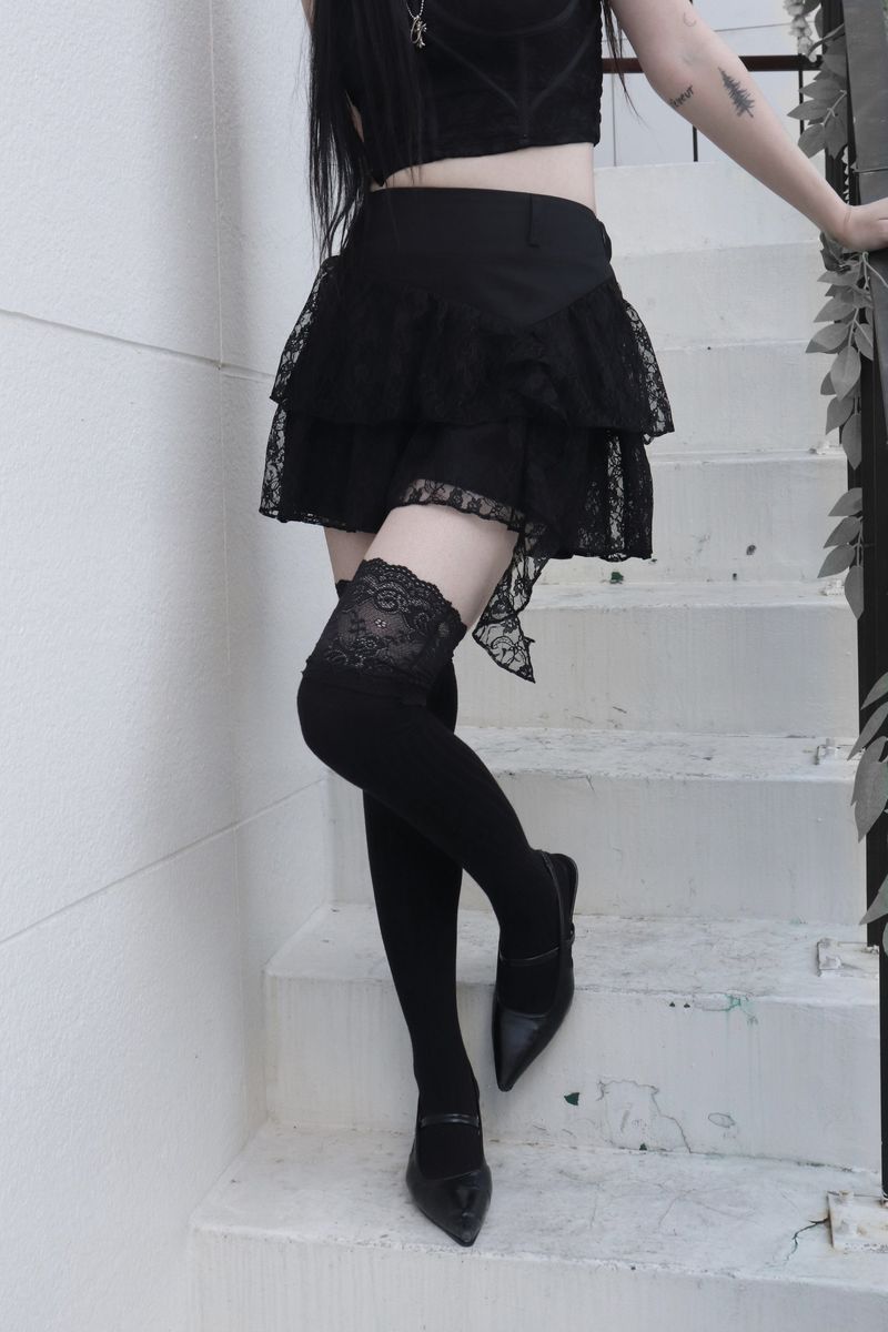 URBAN UNIQUE（アーバンユニーク）の「balletcore lace mini skirt (2color)（Skirts）」