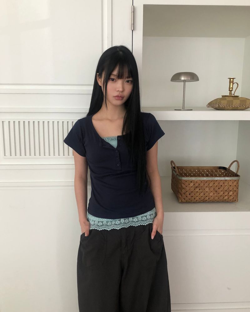 Muro Button Short Sleeve T-Shirt
