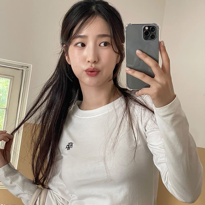 スティッチロゴベーシックロングスリーブTシャツ