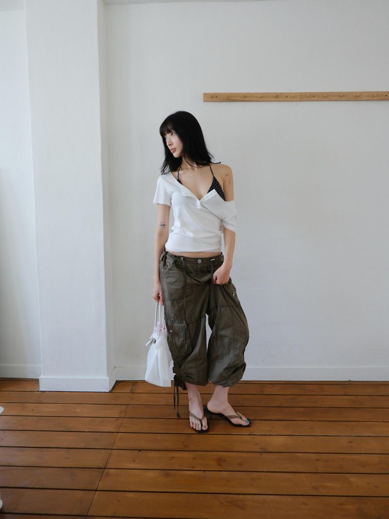 wide neck lace t