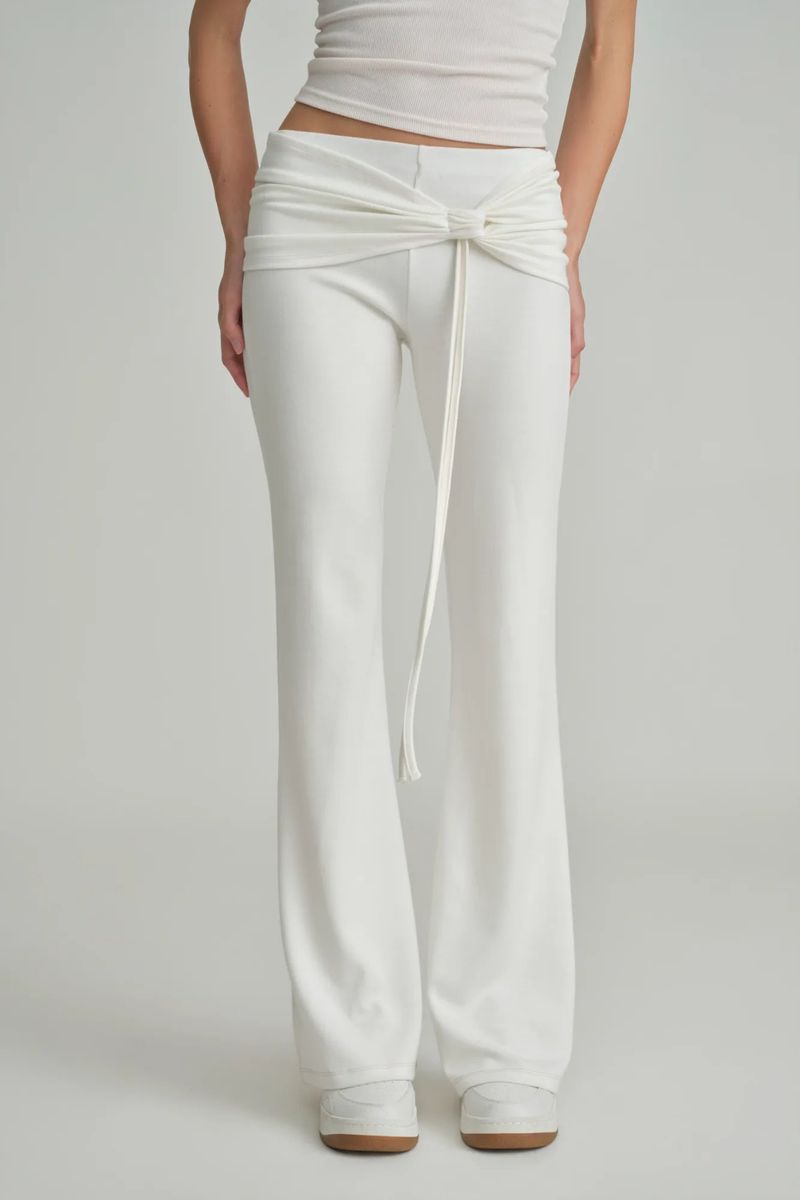 Ballet studio flare line pants, White