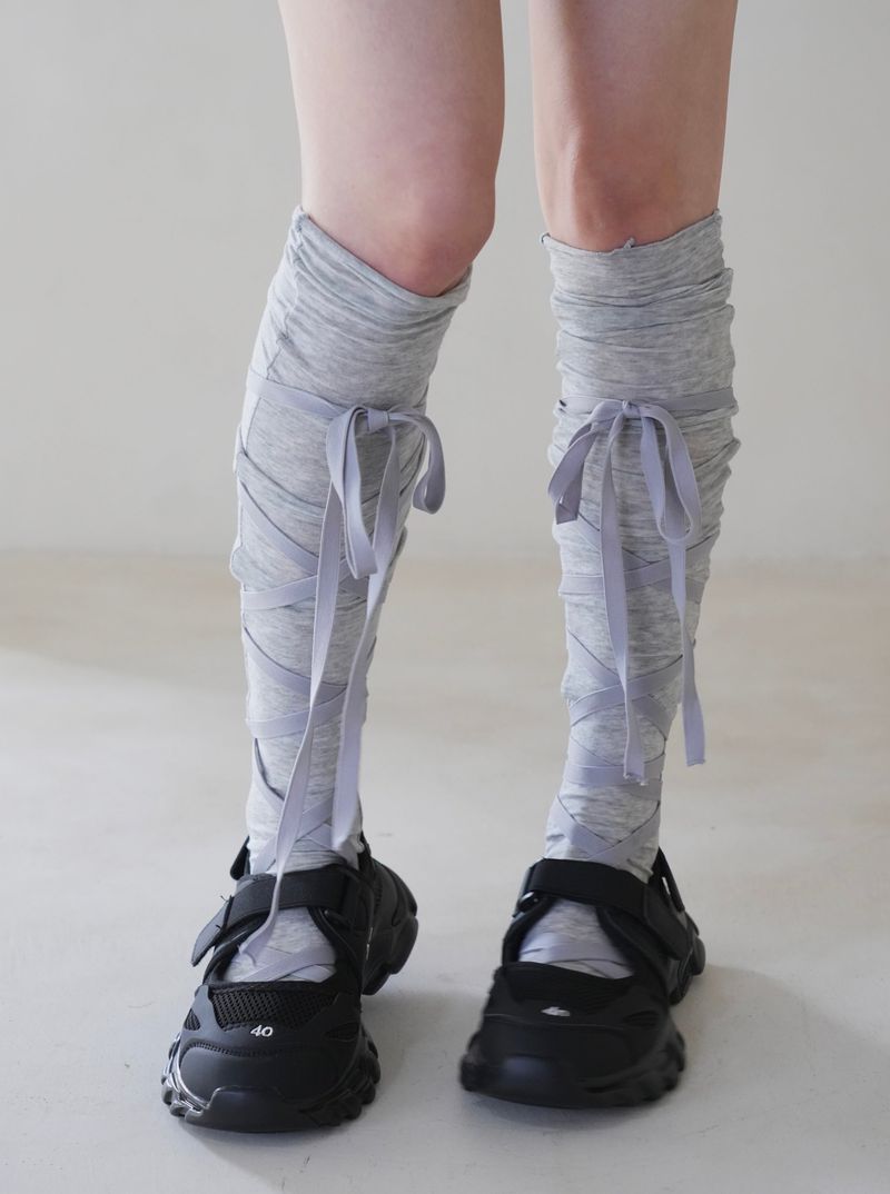 cross ribbon high socks