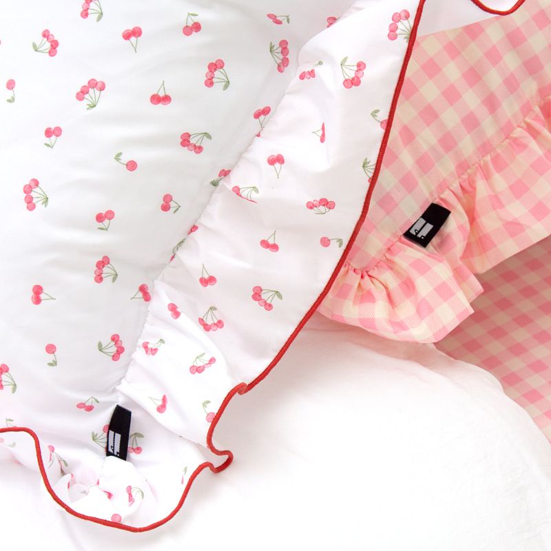 Dust-Free Cherry Frill Pillowcase
