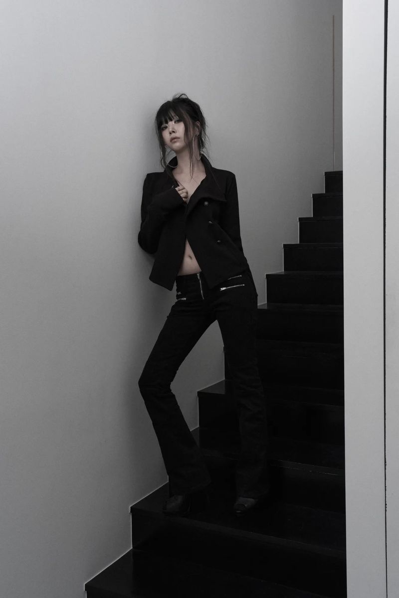 [label] double zipper cut low-rise bootcut pants (black)