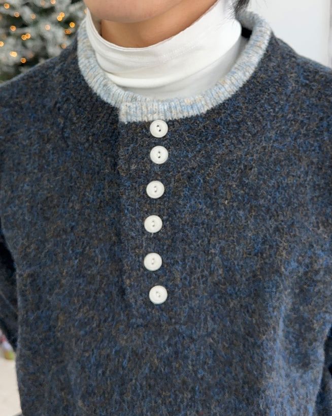 Rained color matching henley neck knit