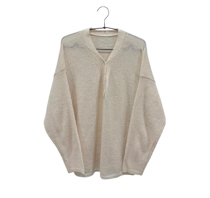 Bena Rouge V-Neck Button Knit (5c)