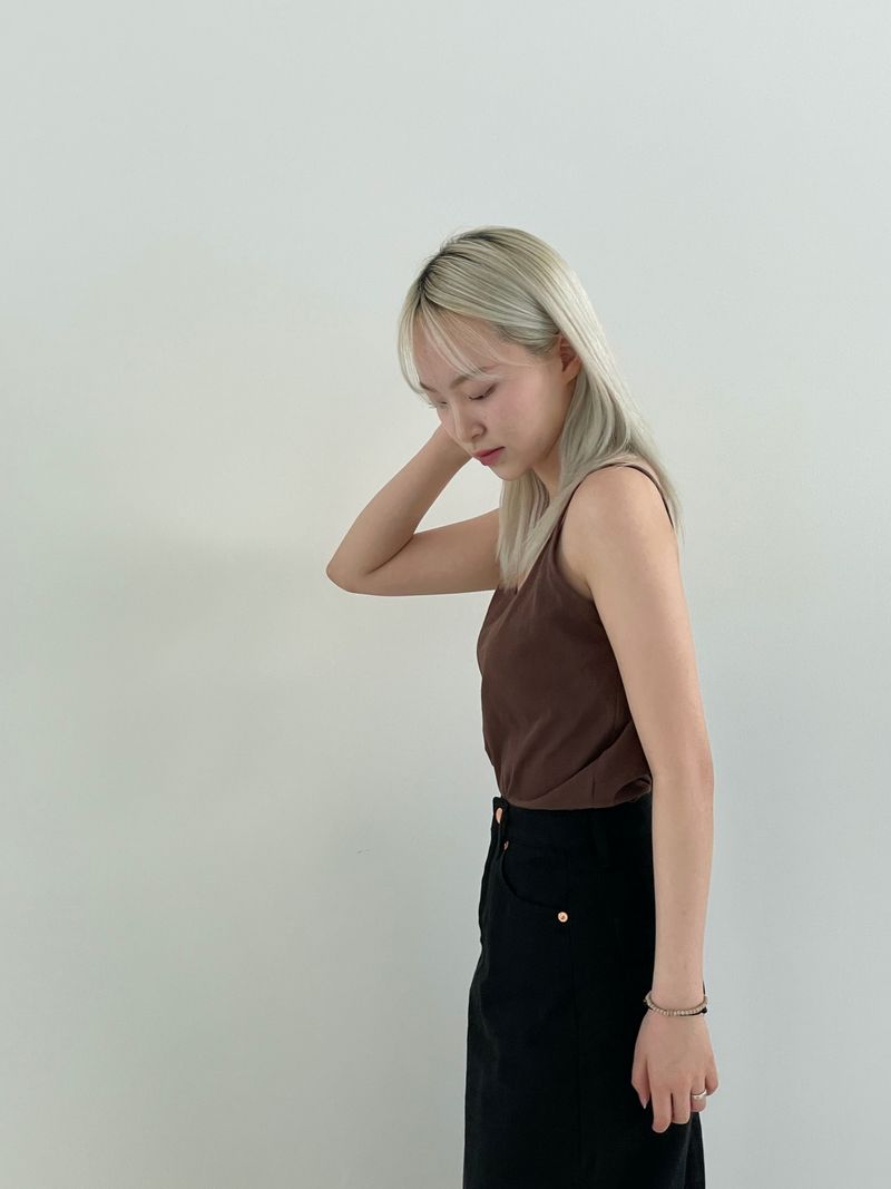 Natural linen sleeveless