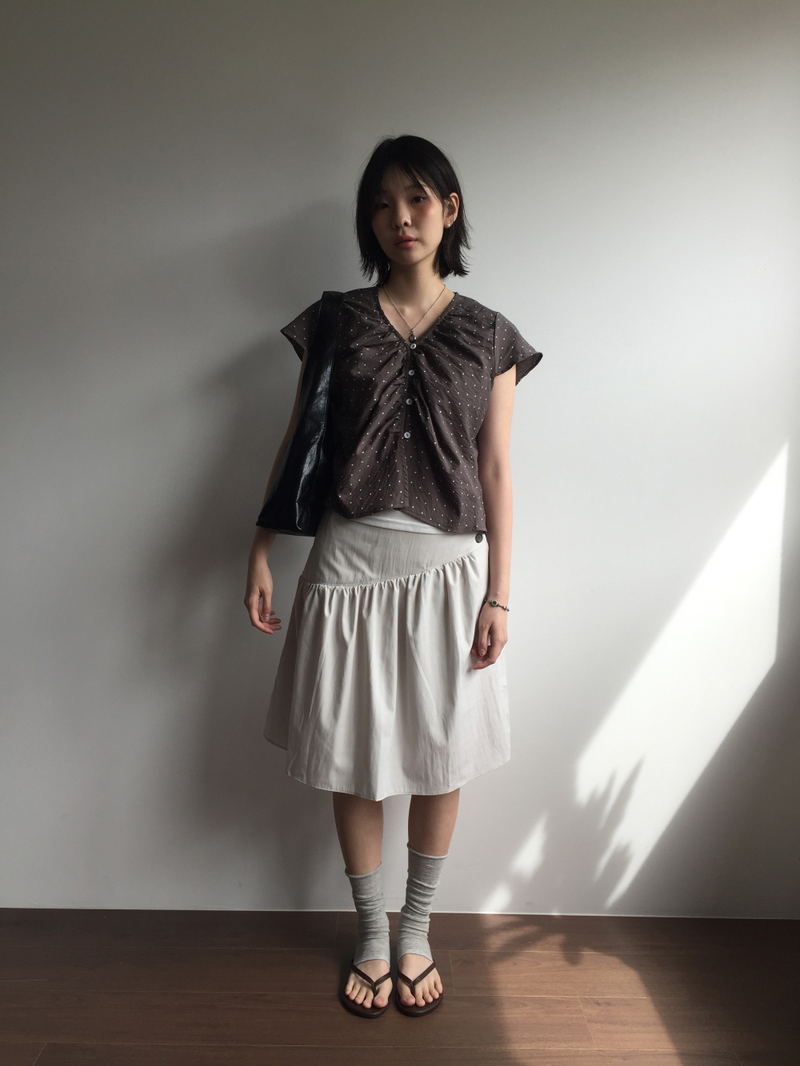 Wing Dot Shirring Blouse (2color)