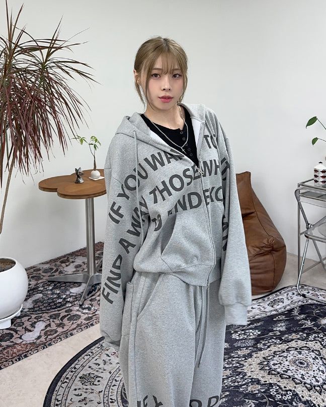 Freno Lettering Hooded Zip-Up