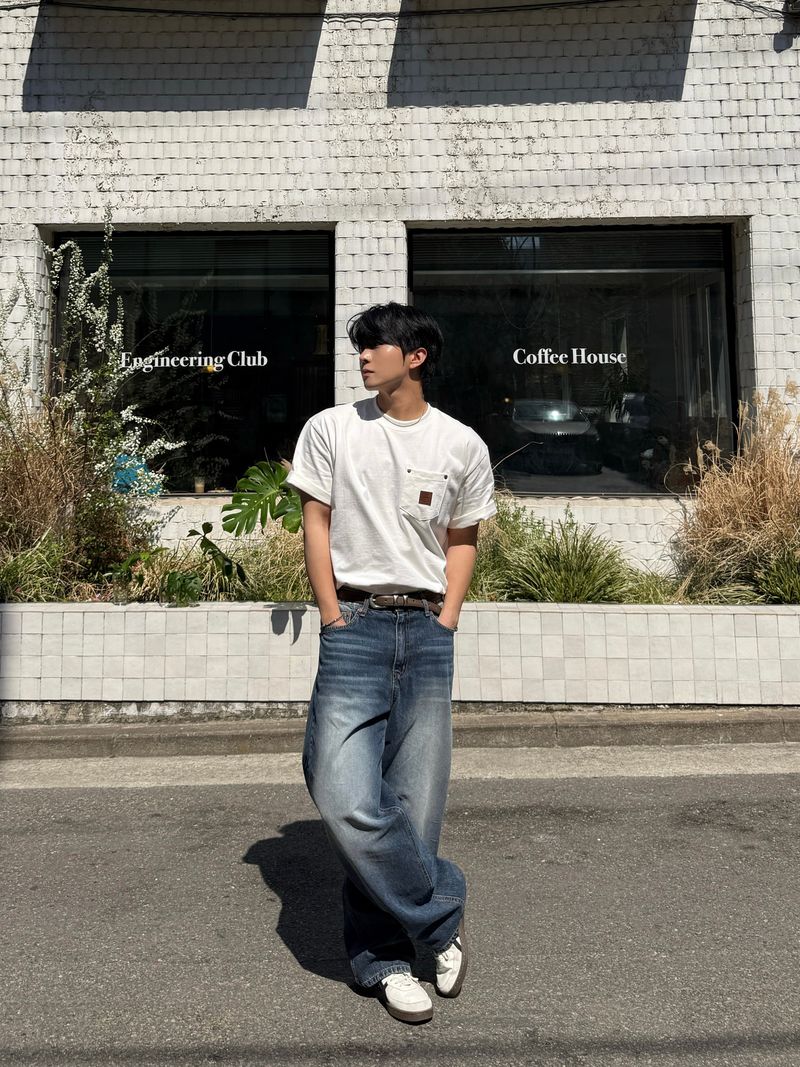 Burning patch walk short sleeve tee