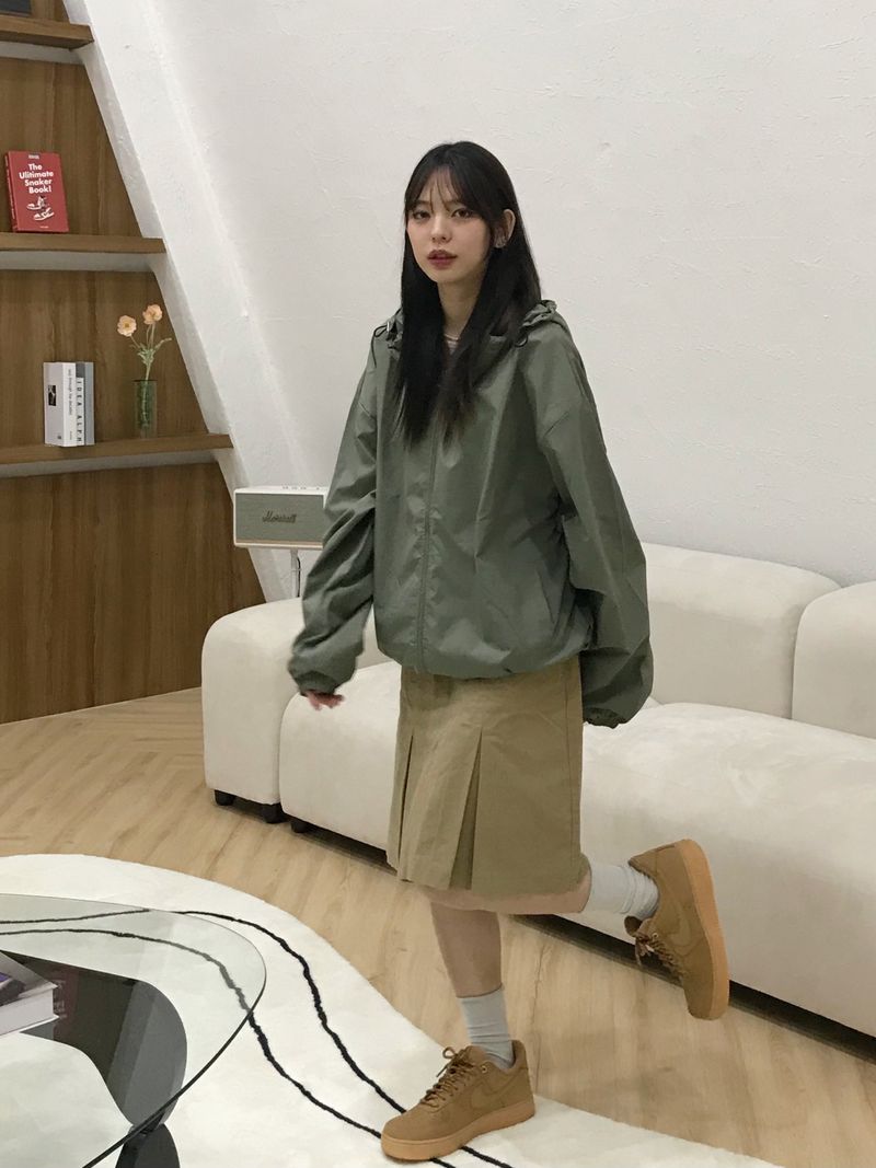 Dixie set up windbreaker