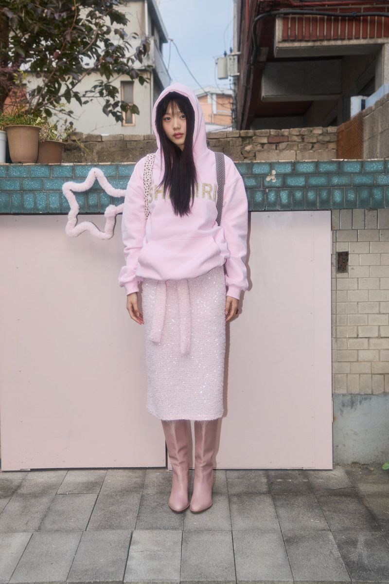SHAKIRI(シャキリ)の「GLITTER SPANGLE KNIT SKIRT (PINK)(Skirts)」