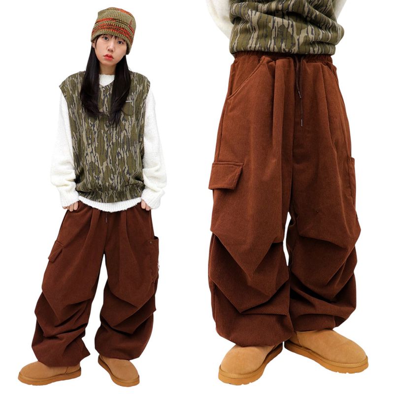 Wide-Leg Corduroy Rivet Pants