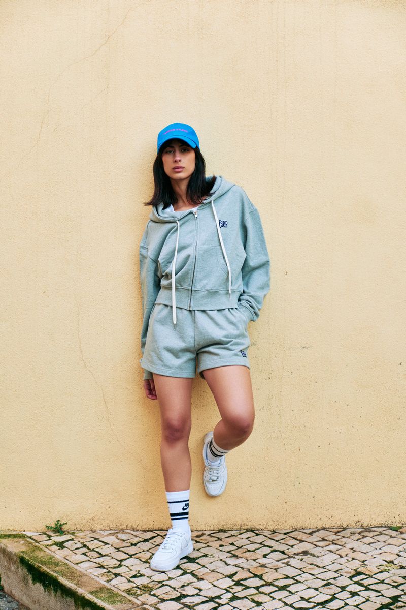 TEMPUS PATCH CROP HOOD ZIP-UP [GREY MELANGE]