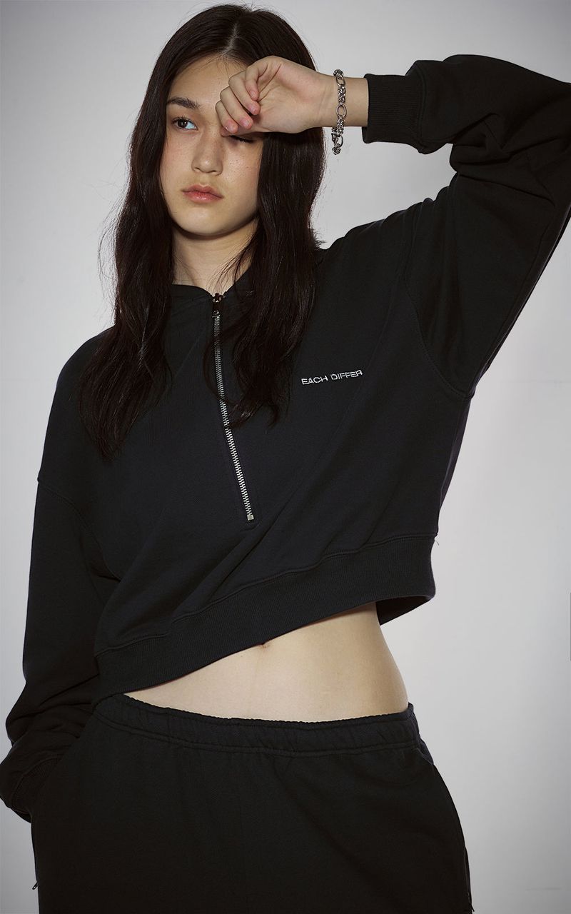 HAIF-ZIP HOODIE (CROP)_NAVY