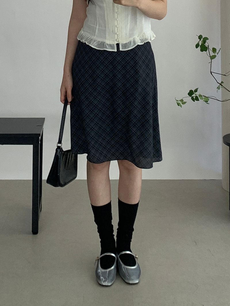 Sovy check flare midi skirt