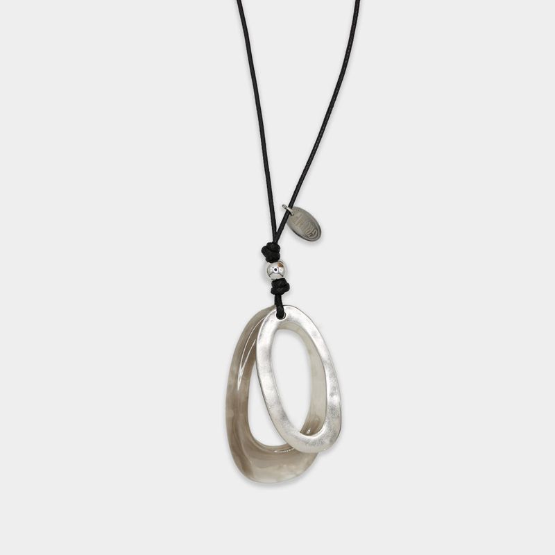 Forma Oval Necklace