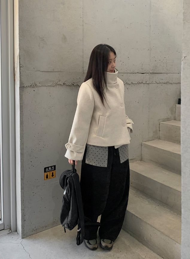 Hanpori Quilted High-Neck Short Coat