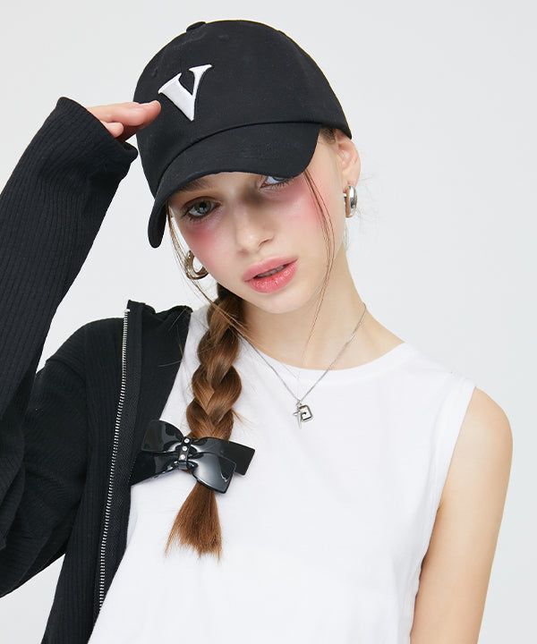 SQUARE CROSS PENDANT NECKLACE