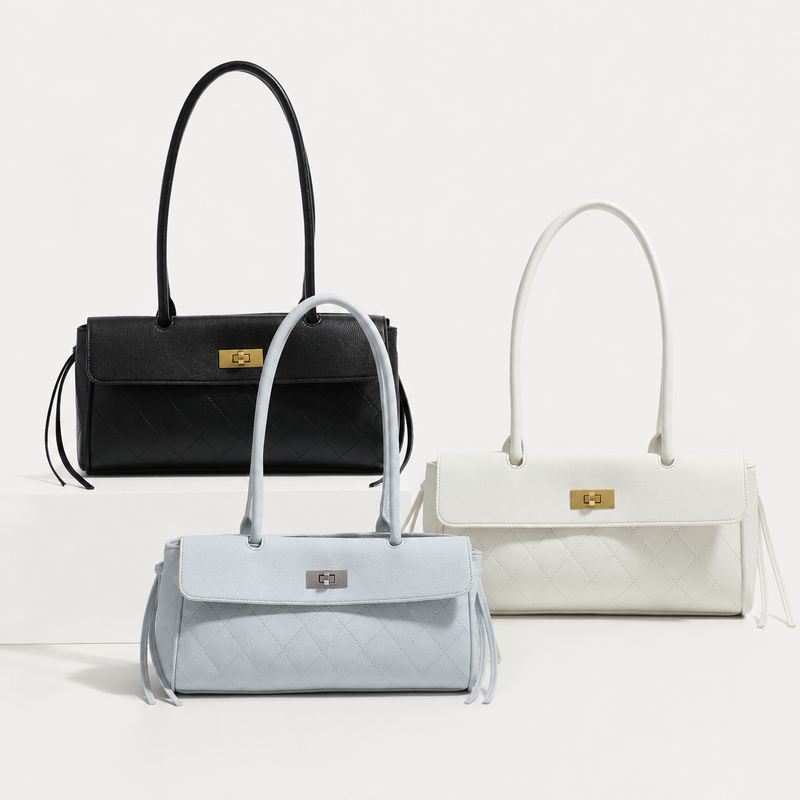 La mode MAQI（ラ モード マキ）の「Premium Quilted Lock Shoulder Bag（Bags）」