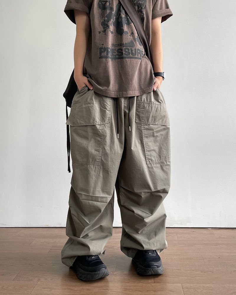 Deep Cargo Balloon Pants