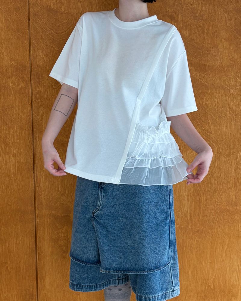 ラッフル エッジ Tシャツ (2colors)