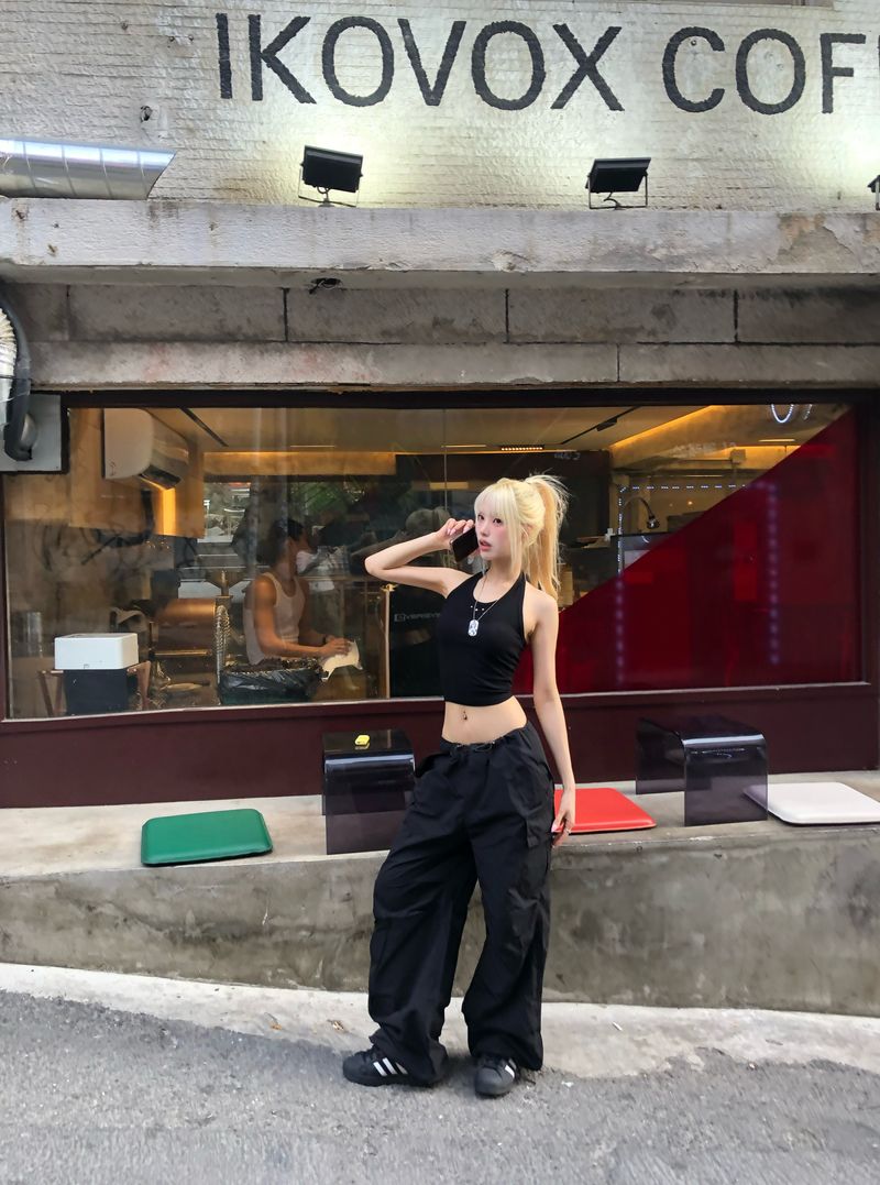 string low-rise cargo pants