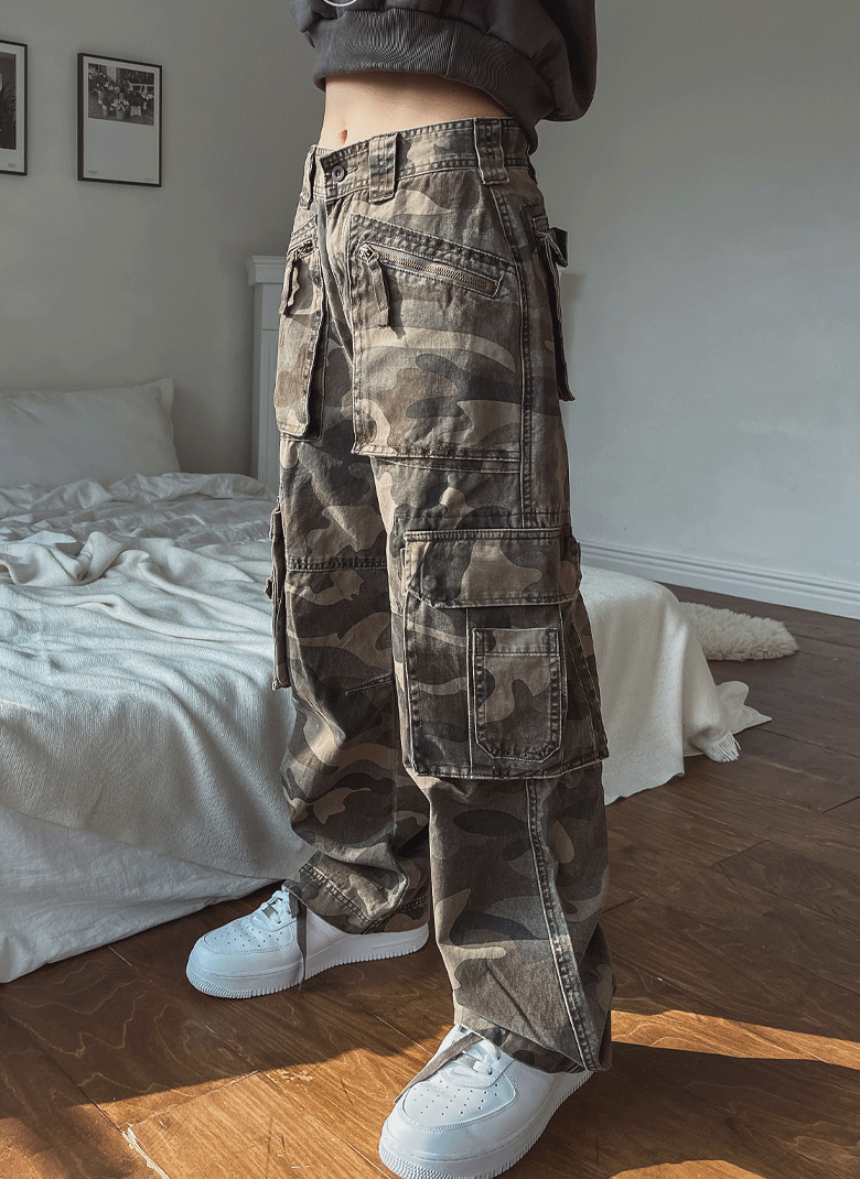 ULAN（ユレン）の「バイオディテールミリタリーパンツ（Pants）」