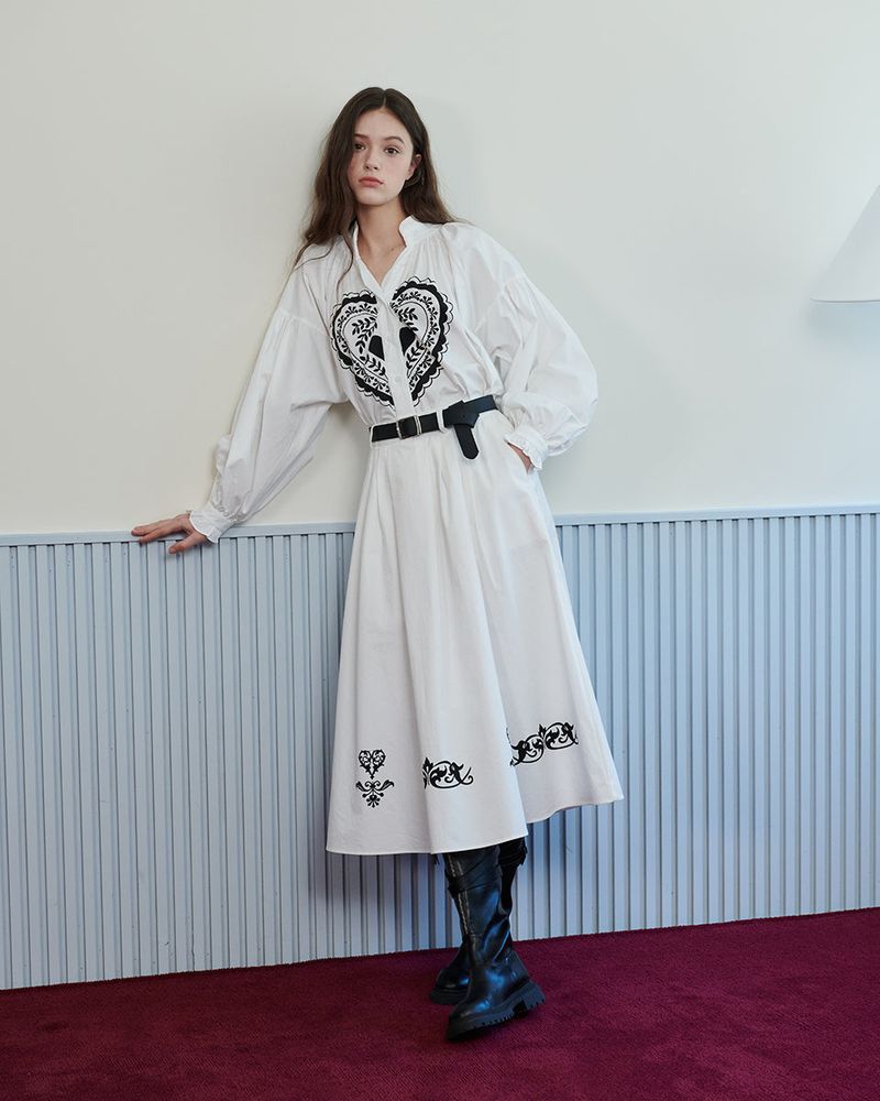ORNAMENT PRINT MIDI SKIRT [WHITE]